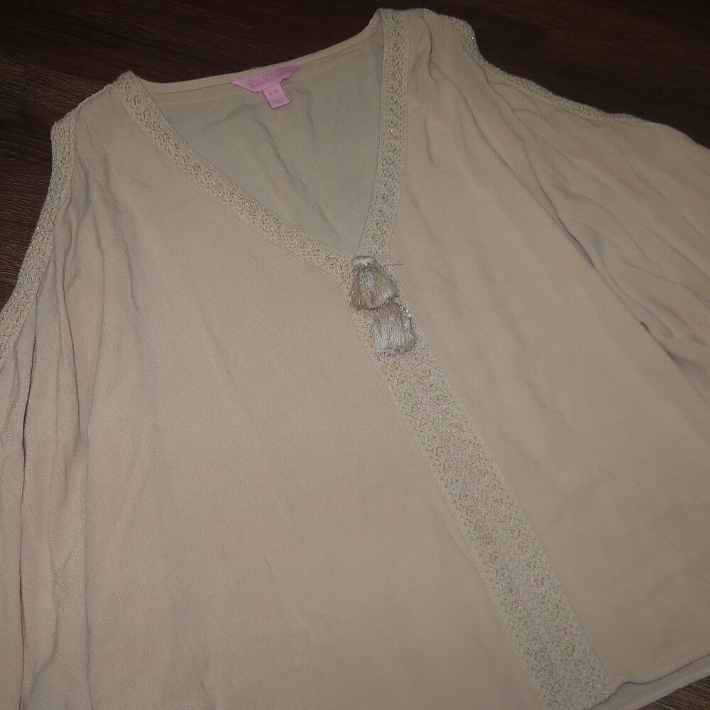 Womens Lilly Pulitzer Julietta Cold Shoulder Top Sand Dune Beige Tan Gold sz S/M - Picture 4 of 5